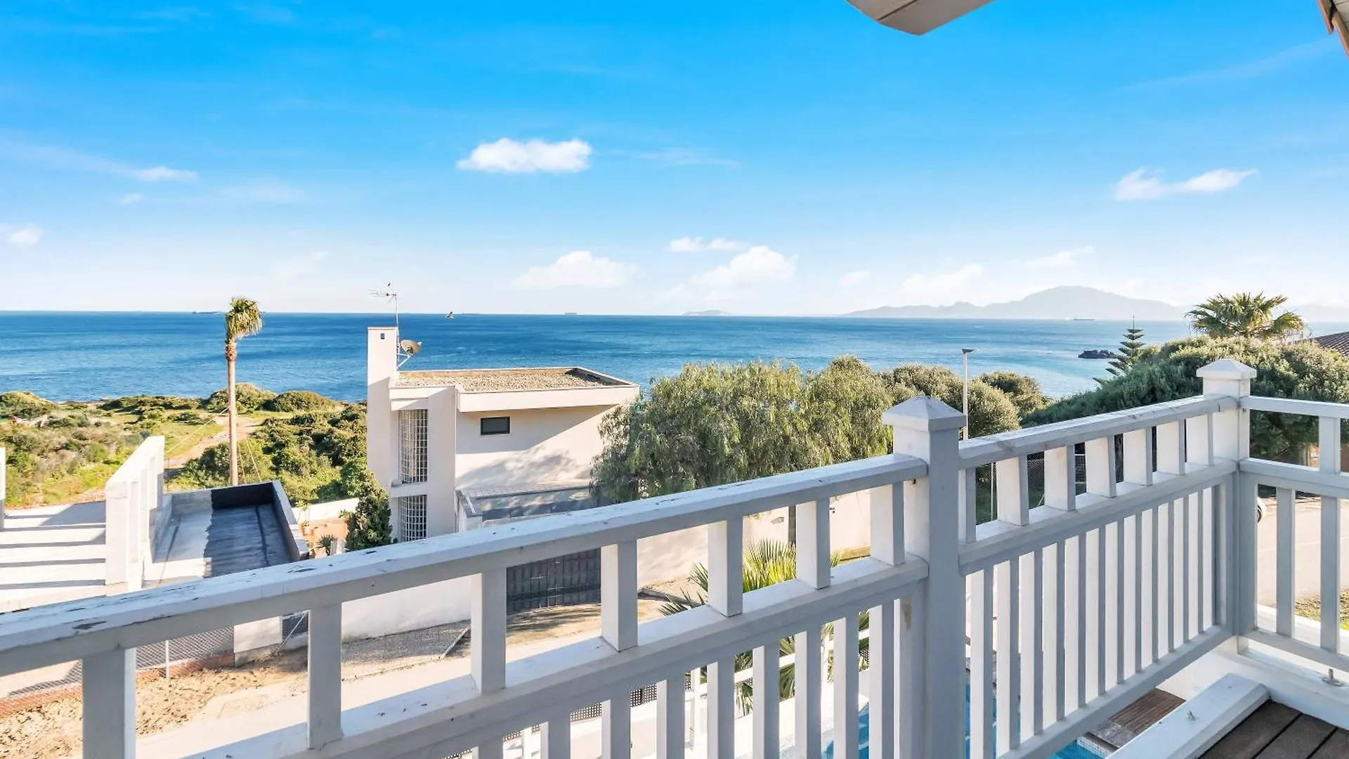 בית נופש אלגסירס Increible Villa De Madera Con Vistas Al Mar
