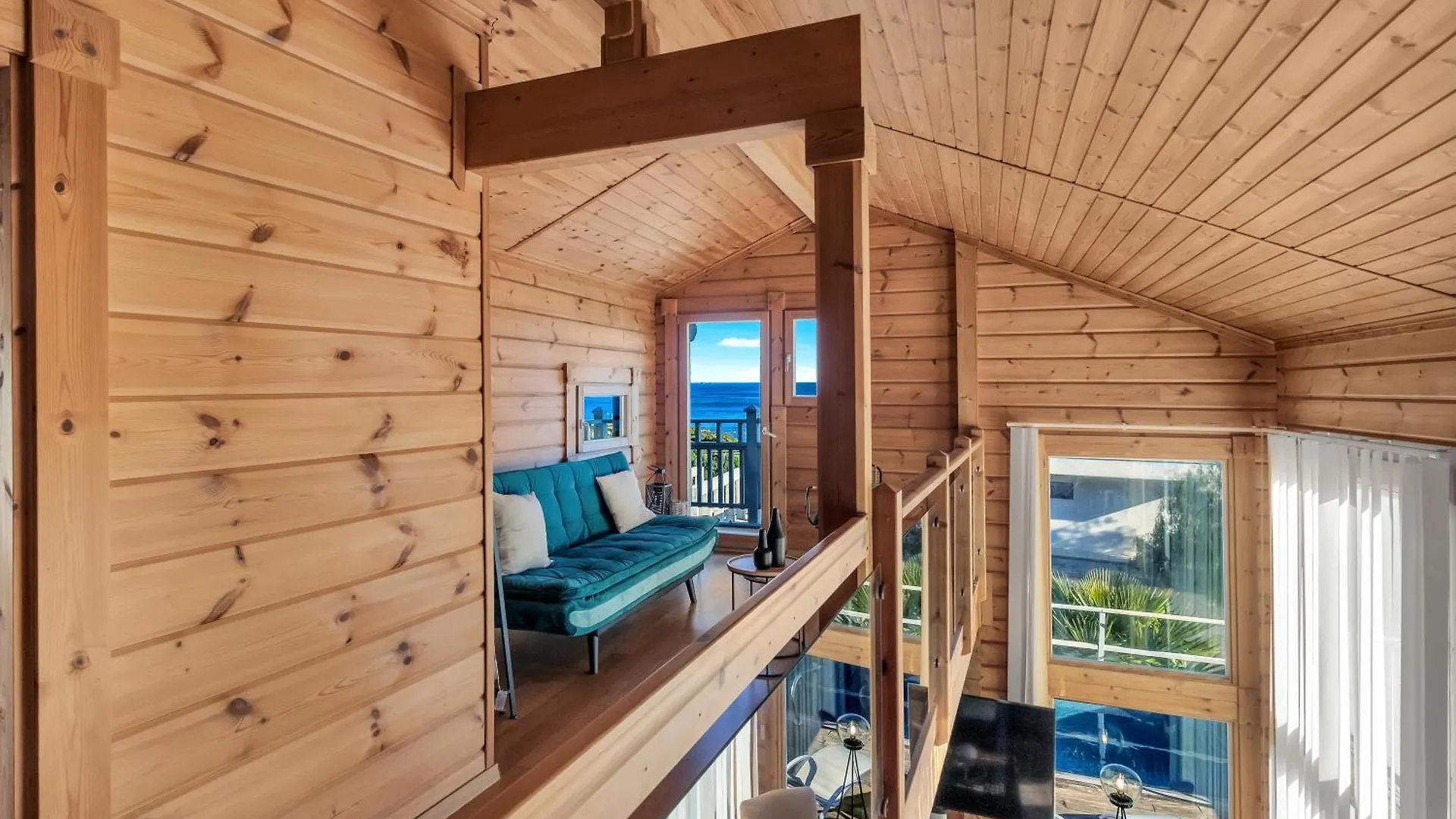 אלגסירס Increible Villa De Madera Con Vistas Al Mar בית נופש