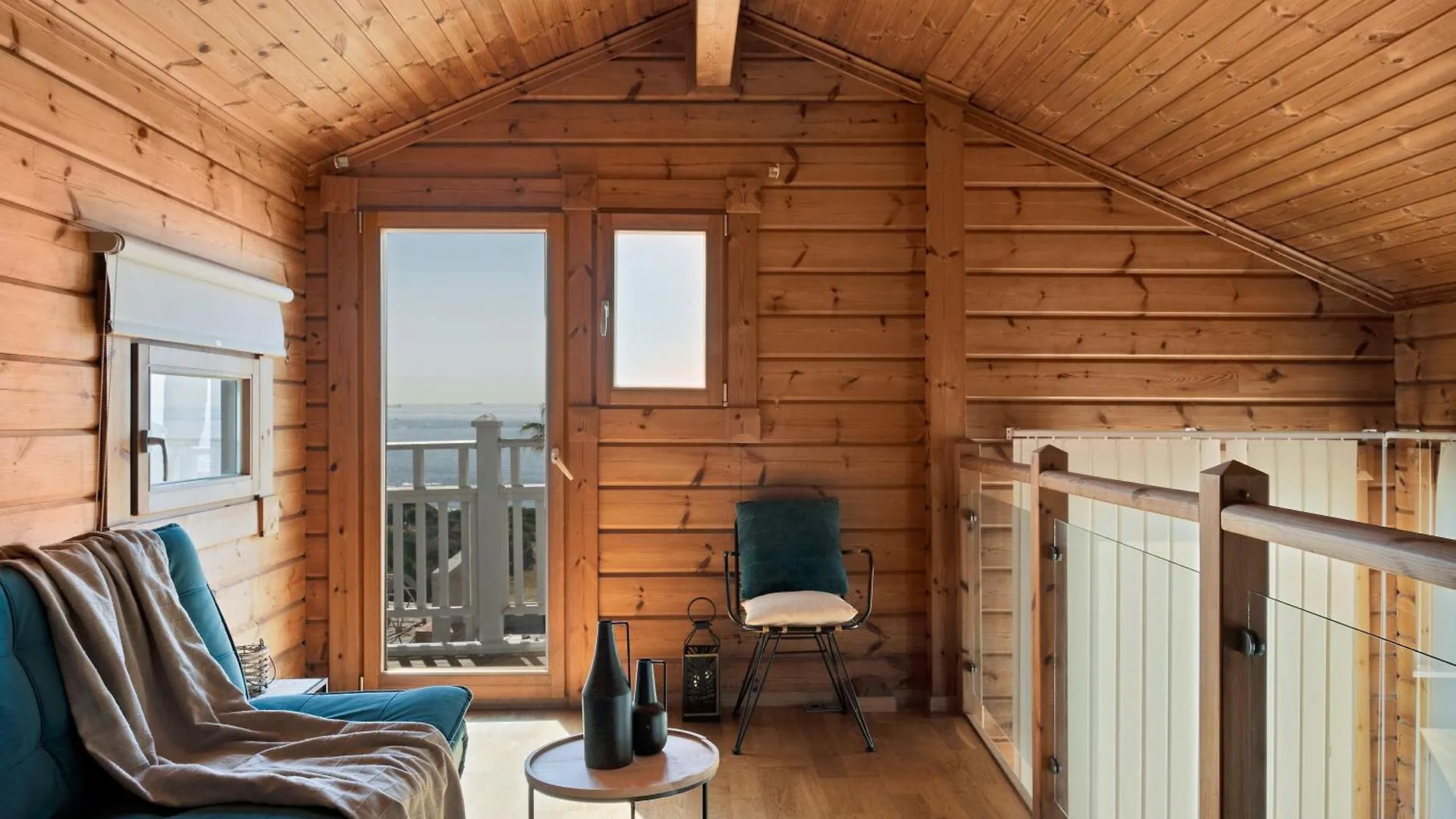 אלגסירס Increible Villa De Madera Con Vistas Al Mar ספרד